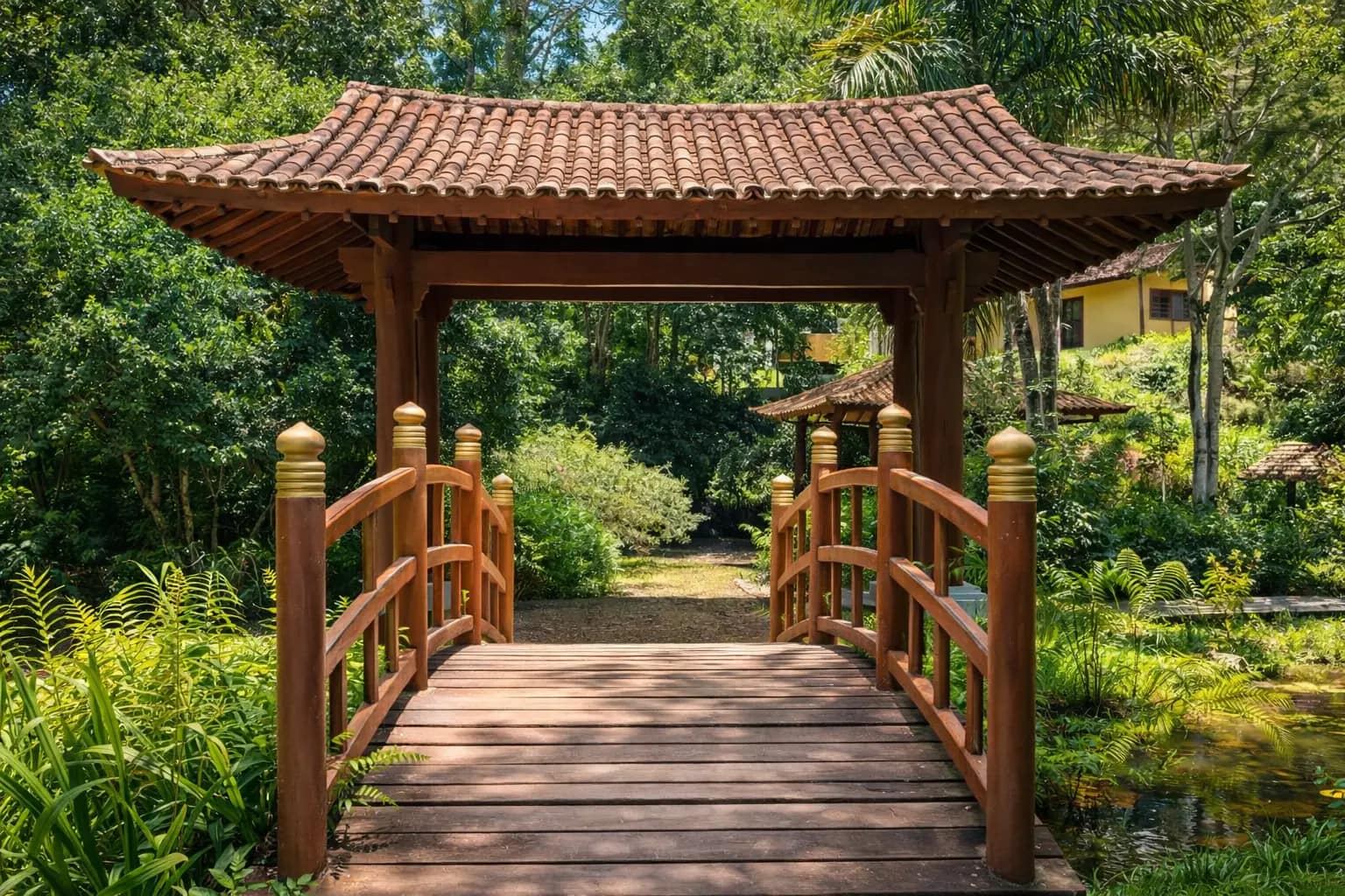 Mosteiro Zen Morro da Vargem em Ibiraçu Área do Mosteiro Zen Morro da Vargem em Ibiraçu cercada por natureza